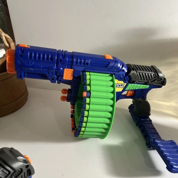 Dart Zone Covert Ops Magnum Superdrum Gun Rapid Fire with Darts Working Tested - Picture 2 of 16